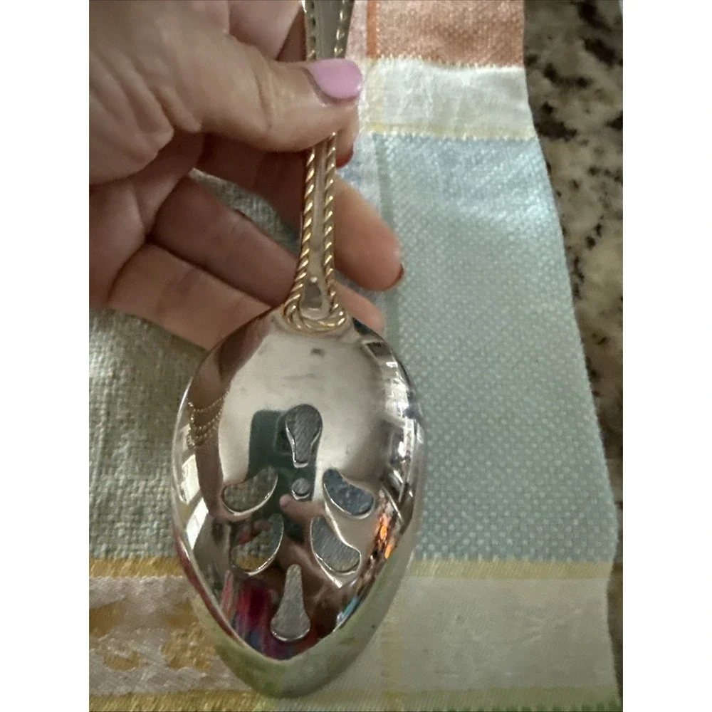 Oneida GOLDEN BELMONT SS Rope Edge Gold Accent Slotted Serving Spoon‎ 4595